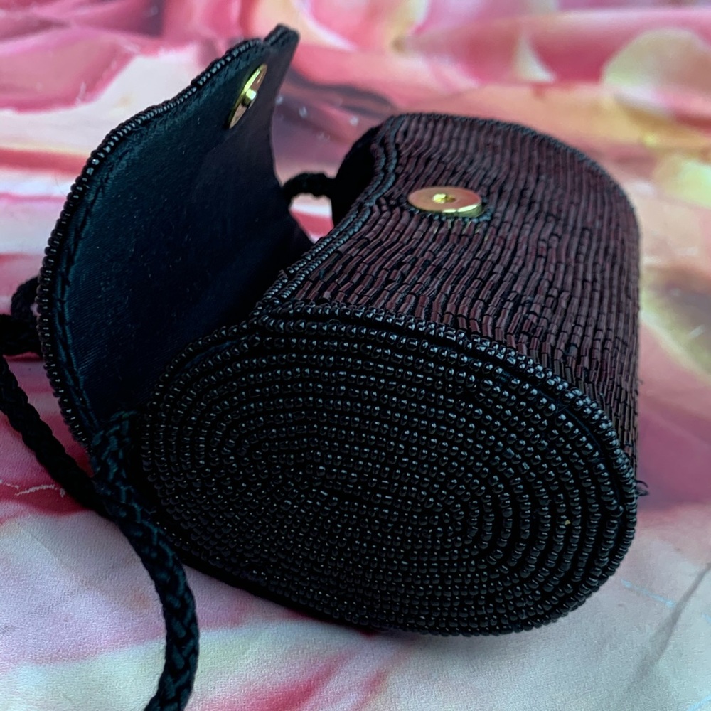 Vintage Hand Beaded Circle Bag with added Zero - Picture 3 of 8